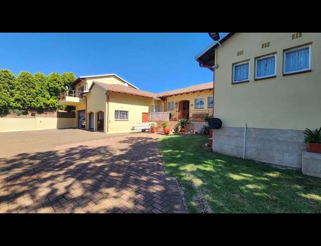 4 BEDROOM HOUSE FOR SALE IN BASSONIA